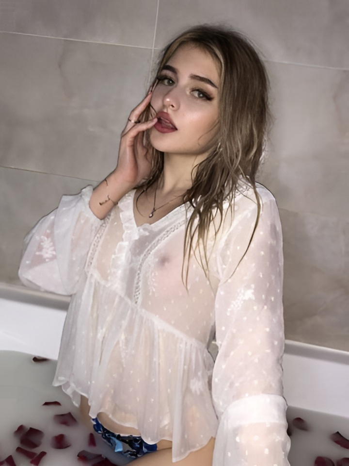 Алиана привлекальеная девушка из Пятигорска цена от 1500 руб