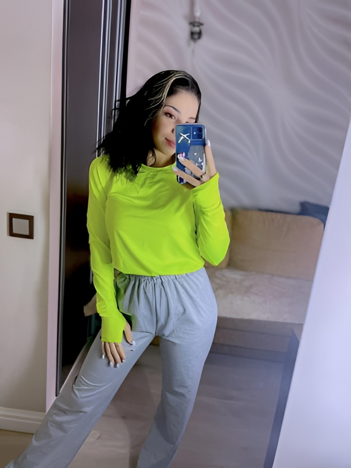 Дарья привлекальеная девушка из Пятигорска цена от 1500 руб