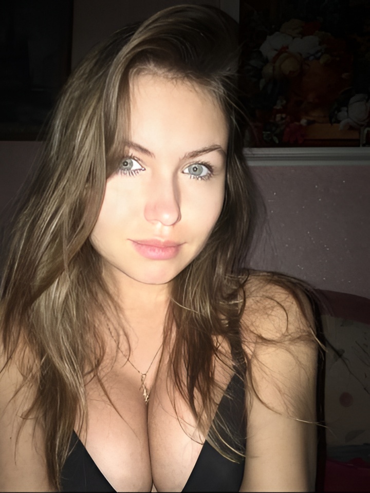 Стефания привлекальеная девушка из Пятигорска цена от 5000 руб