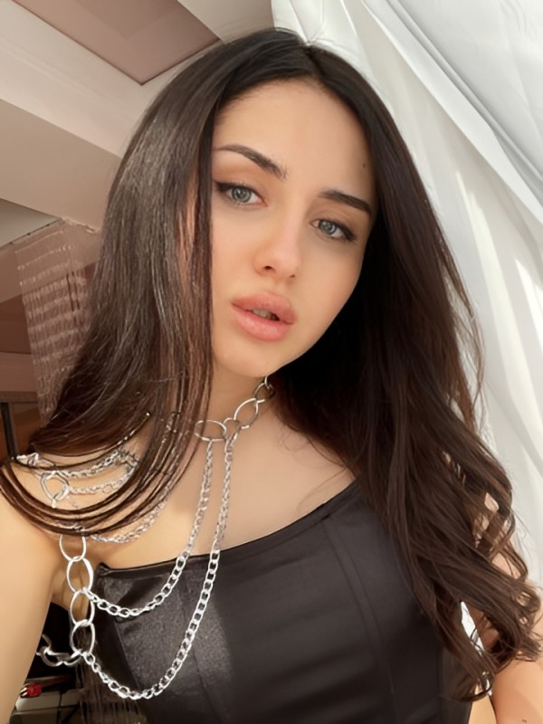 Ксения привлекательная девушка из Пятигорска цена от 3000 руб