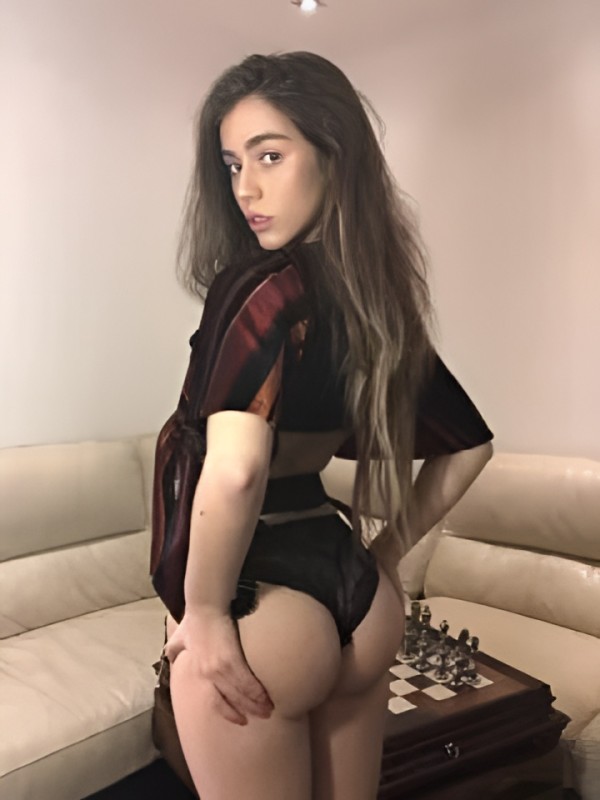 Роксана привлекательная девушка из Пятигорска цена от 1500 руб