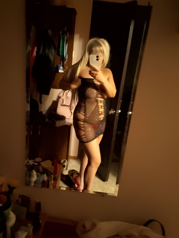 Юнона привлекательная девушка из Пятигорска цена от 2500 руб